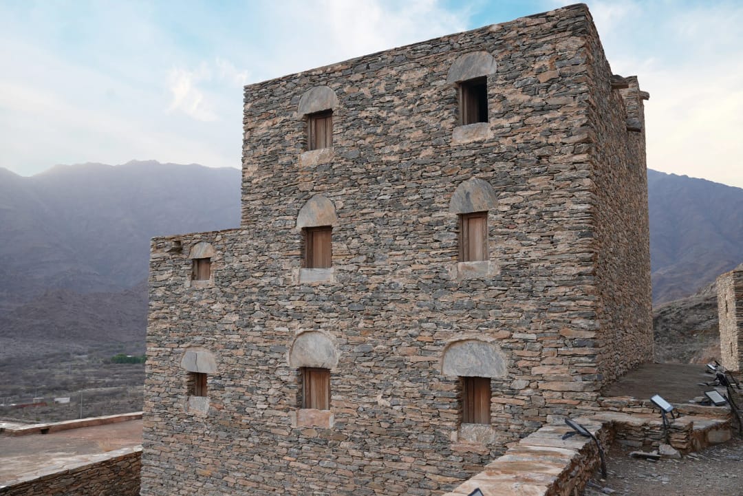 قرية ذي عين 1