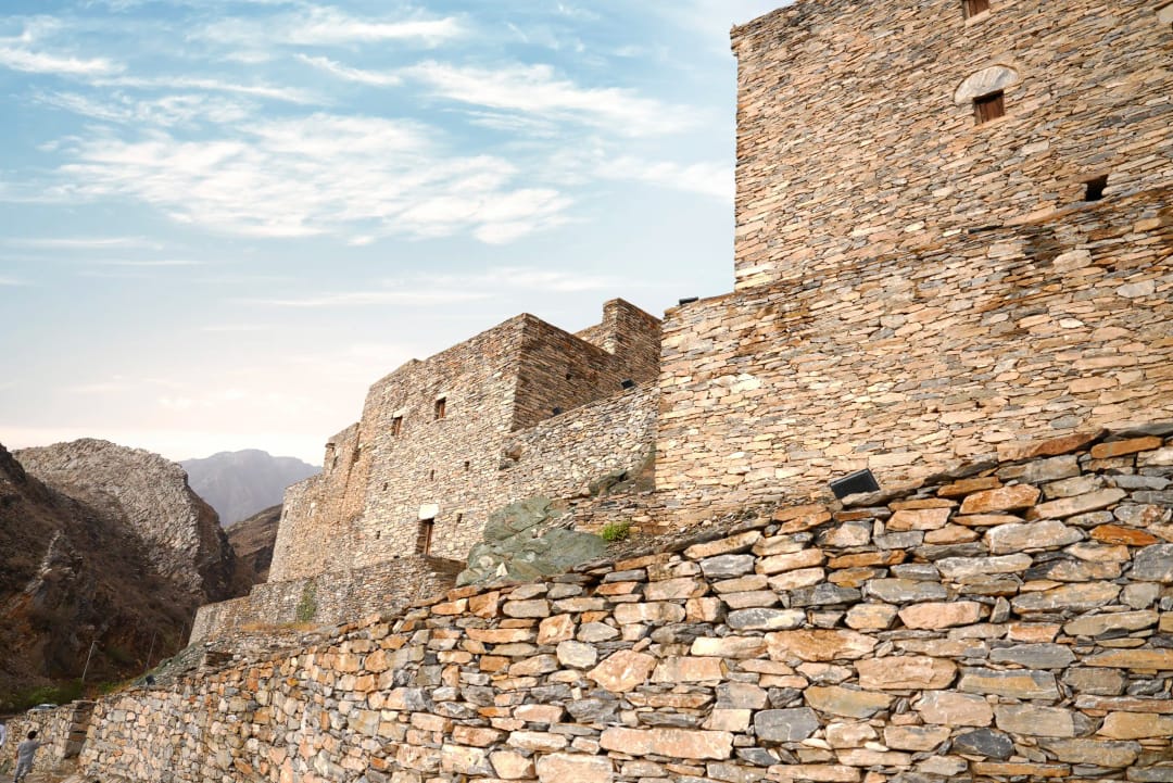 قرية ذي عين 2